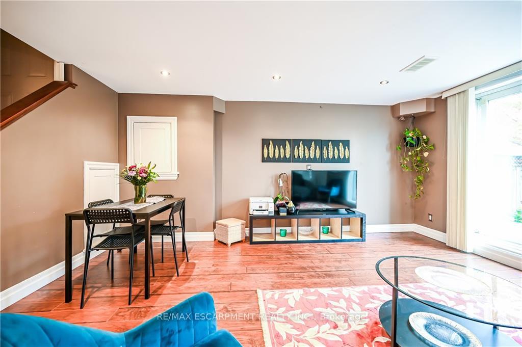 Photo 8 of Unit Lower, 129 Thames Way, Hamilton, Mount Hope — HOMEH