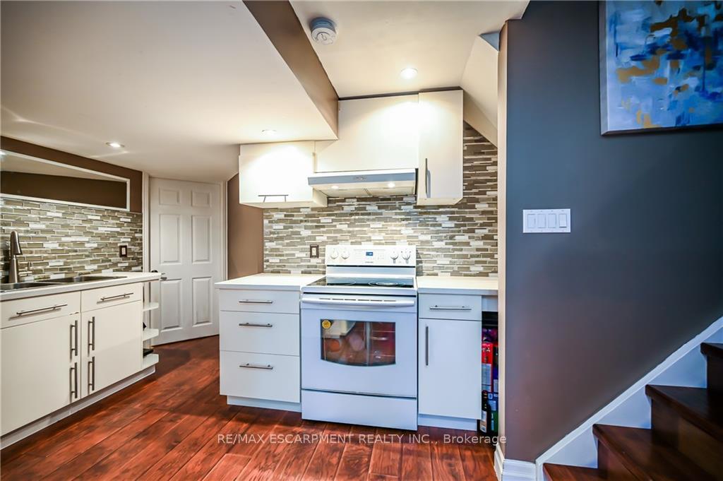 Photo 11 of Unit Lower, 129 Thames Way, Hamilton, Mount Hope — HOMEH
