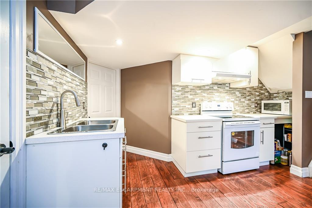 Photo 14 of Unit Lower, 129 Thames Way, Hamilton, Mount Hope — HOMEH