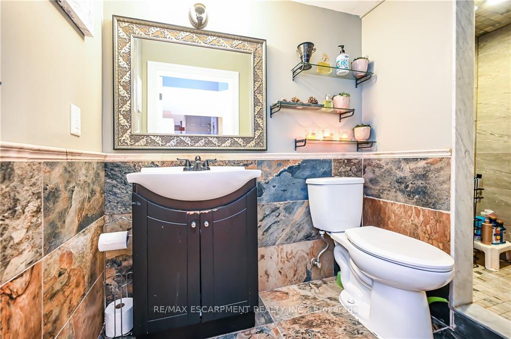 Photo 17 of Unit Lower, 129 Thames Way, Hamilton, Mount Hope — HOMEH