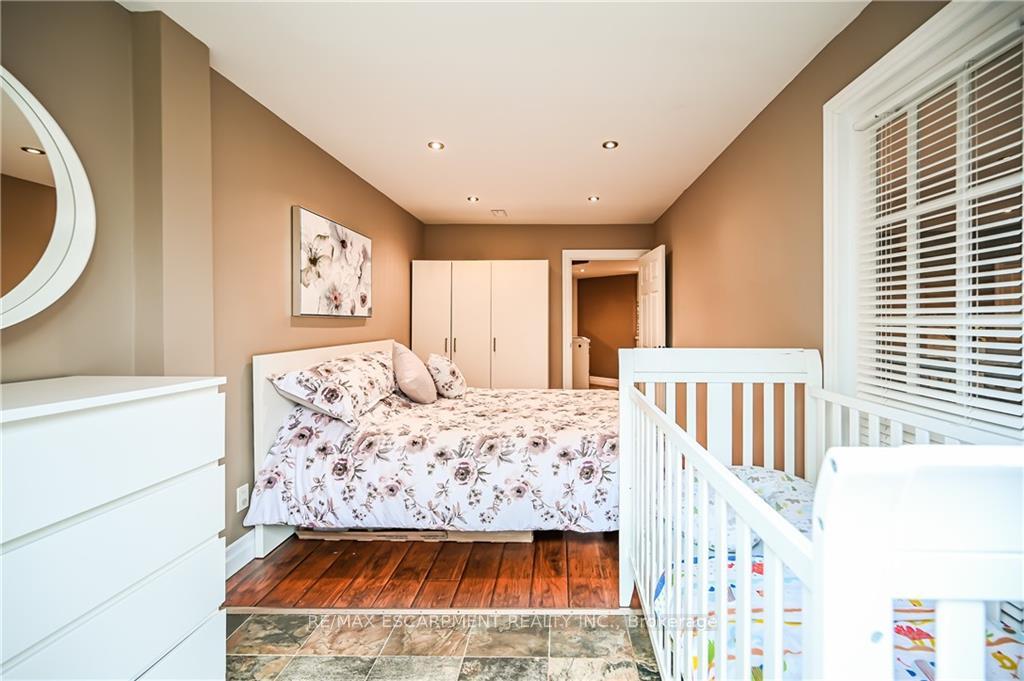 Photo 21 of Unit Lower, 129 Thames Way, Hamilton, Mount Hope — HOMEH