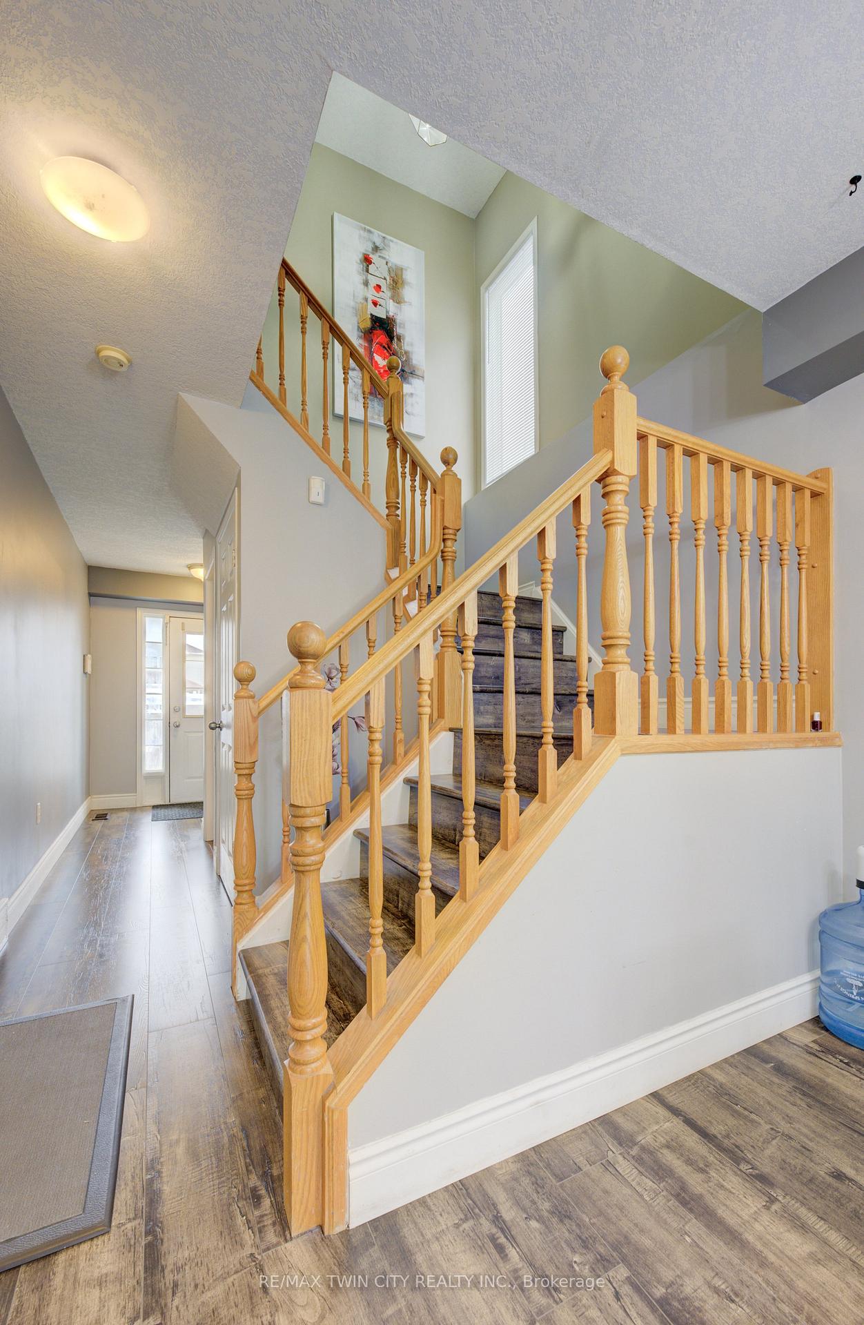Photo 16 of 226 Wilderness Drive, Kitchener, Larentian West — HOMEH