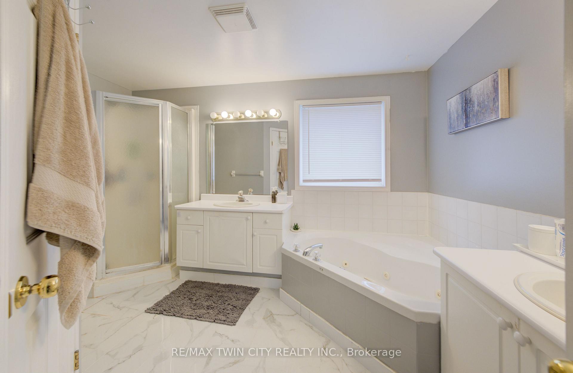 Photo 21 of 226 Wilderness Drive, Kitchener, Larentian West — HOMEH