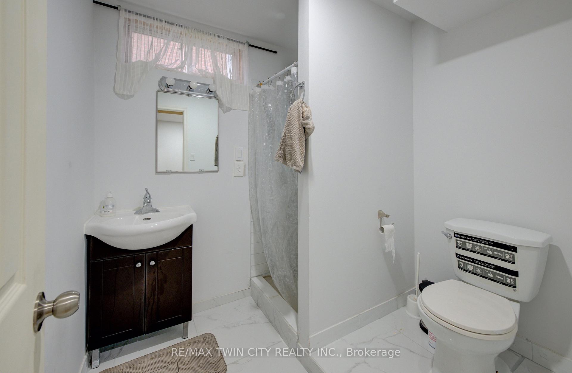 Photo 33 of 226 Wilderness Drive, Kitchener, Larentian West — HOMEH