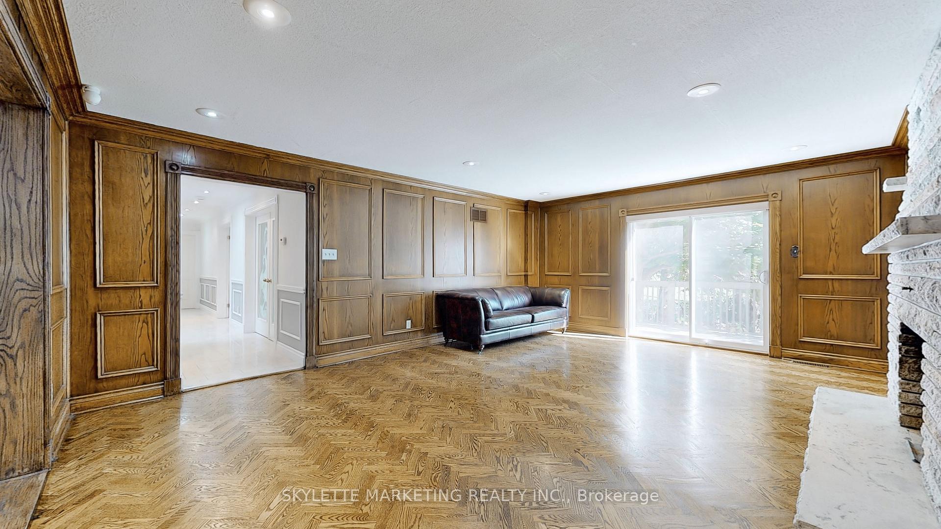 Photo 9 of 17 Boynton Circle, Markham, Victoria Manor-Jennings Gate — HOMEH