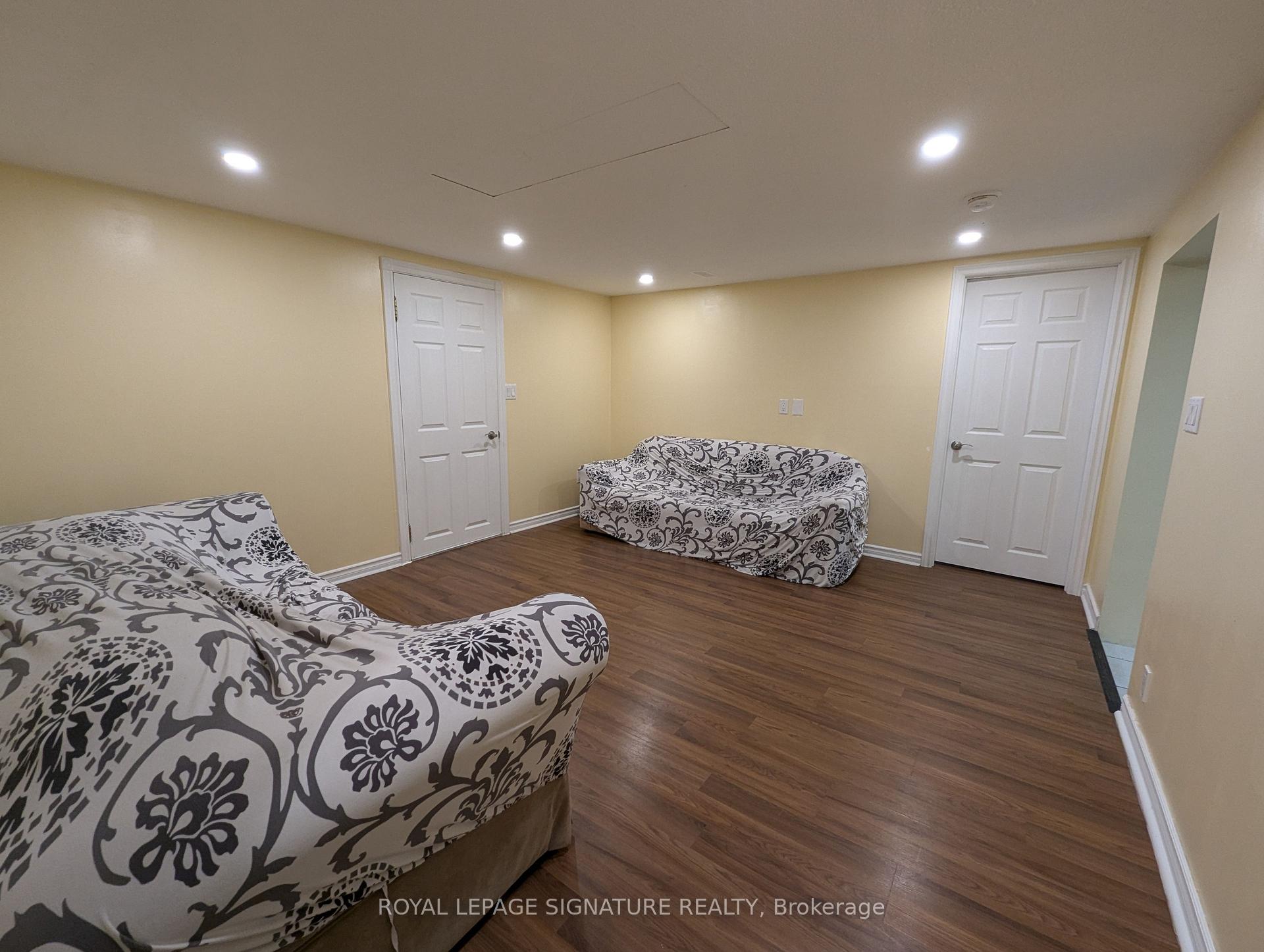Photo 4 of 142 Allenby Avenue, Hamilton, Balfour — HOMEH
