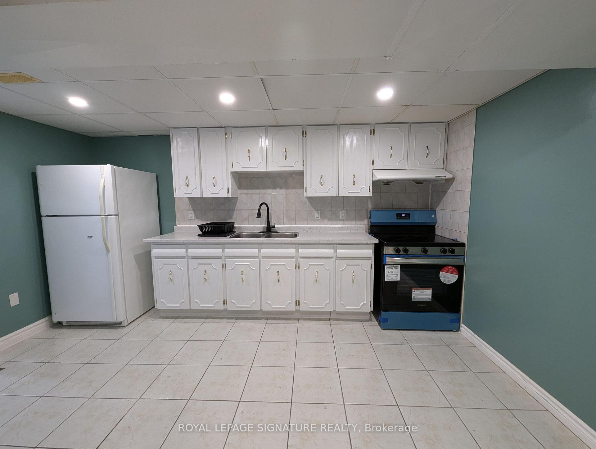 Photo 6 of 142 Allenby Avenue, Hamilton, Balfour — HOMEH