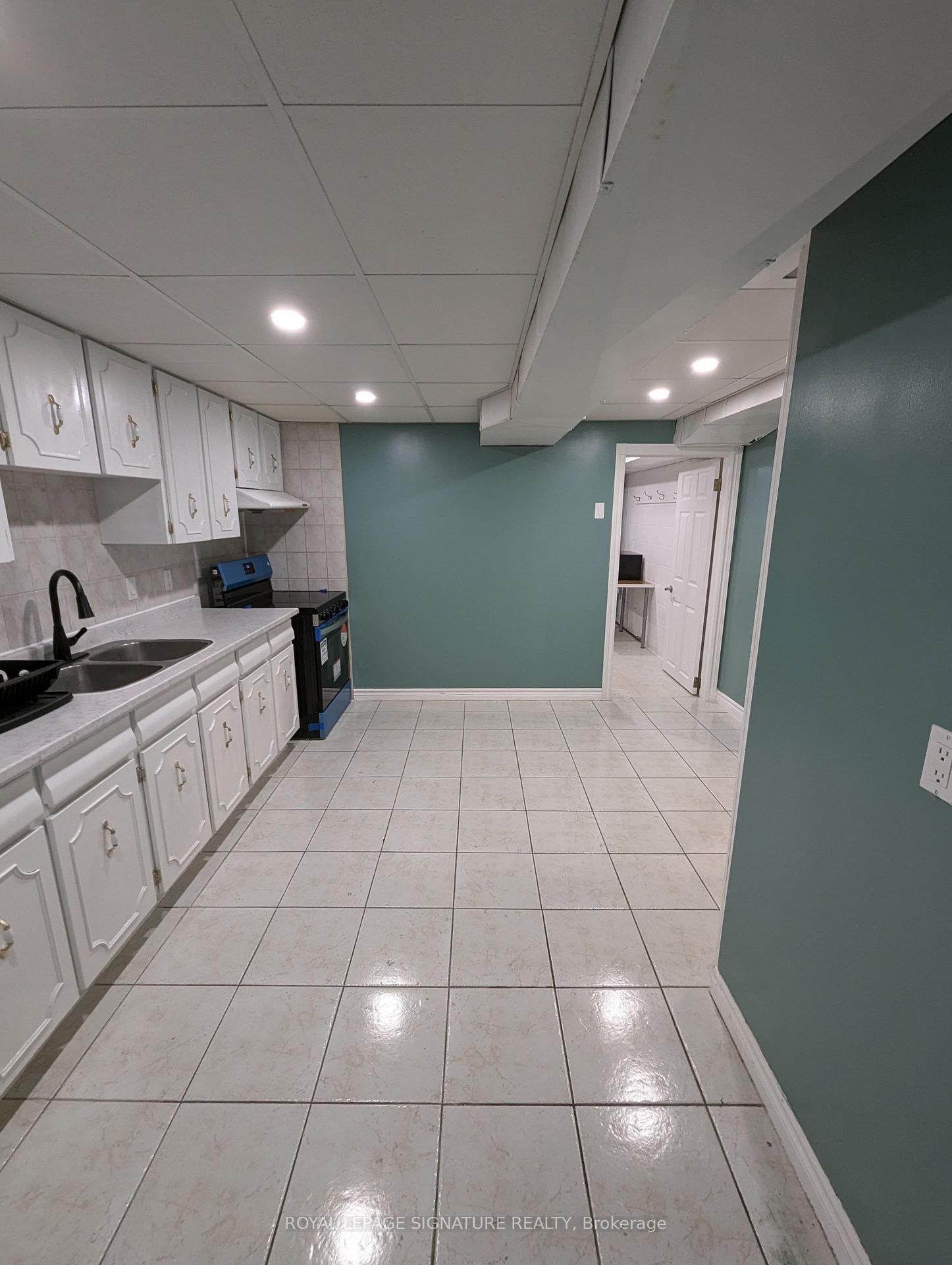 Photo 8 of 142 Allenby Avenue, Hamilton, Balfour — HOMEH