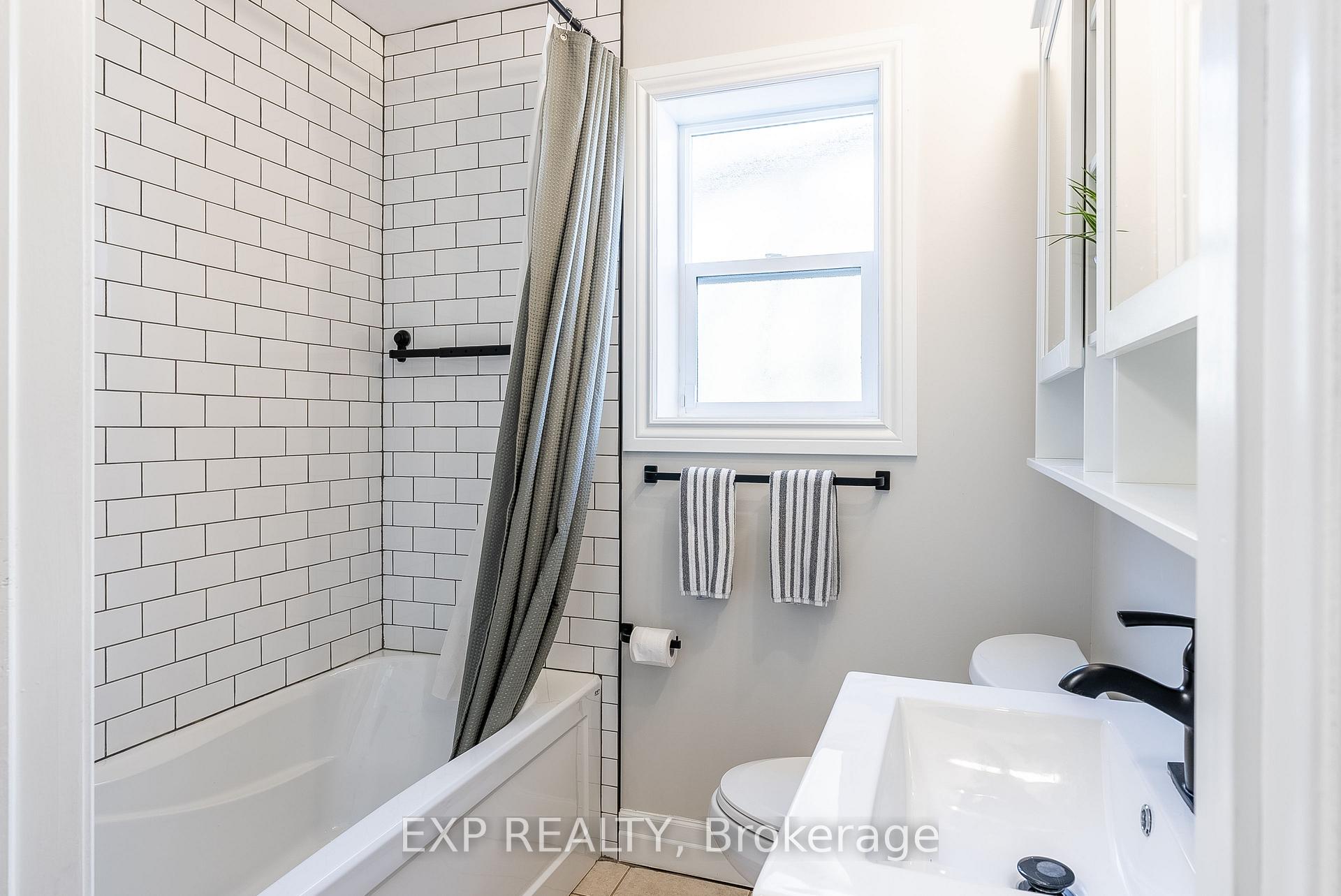Photo 7 of 645 Weber Street E, Kitchener — HOMEH