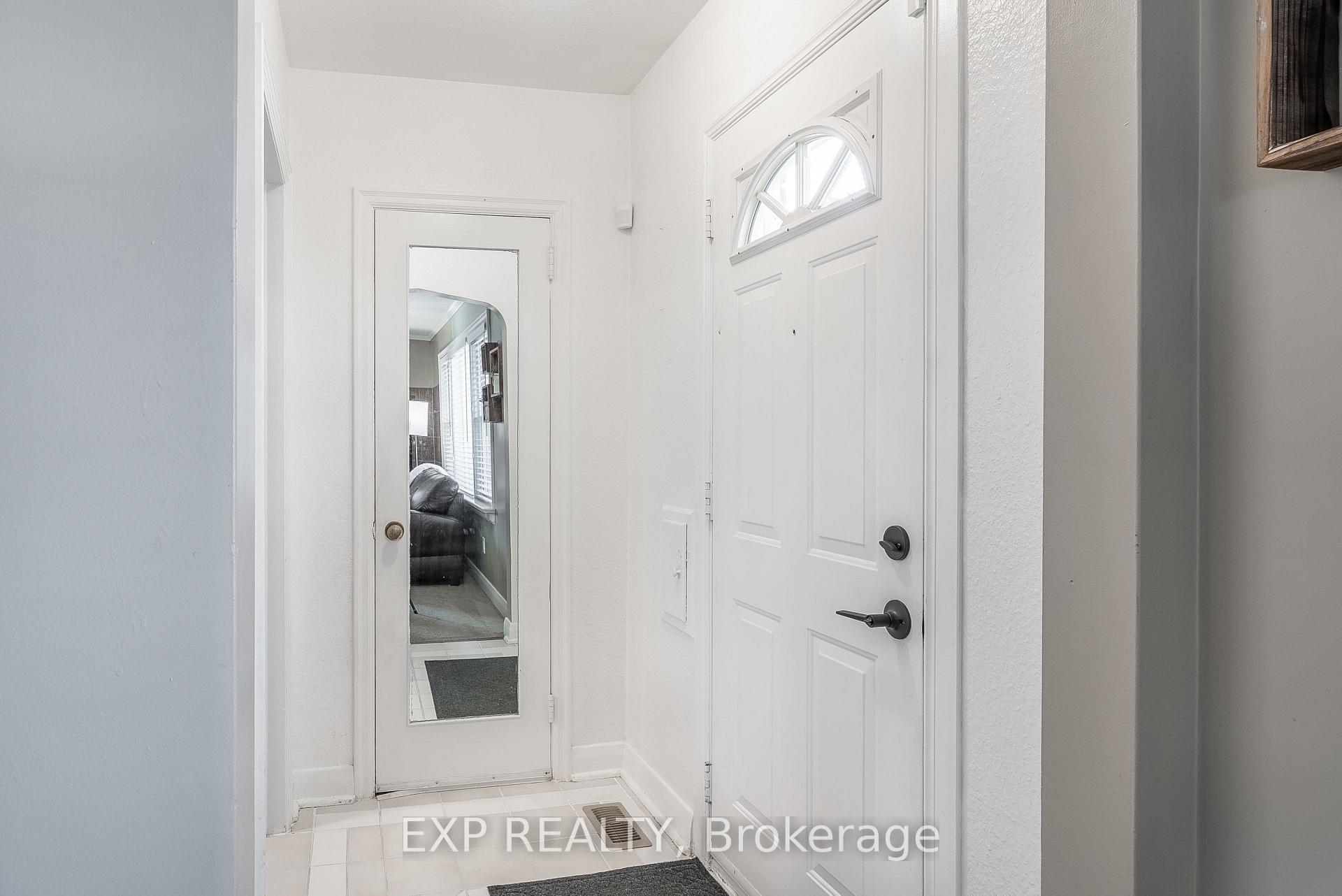 Photo 10 of 645 Weber Street E, Kitchener — HOMEH