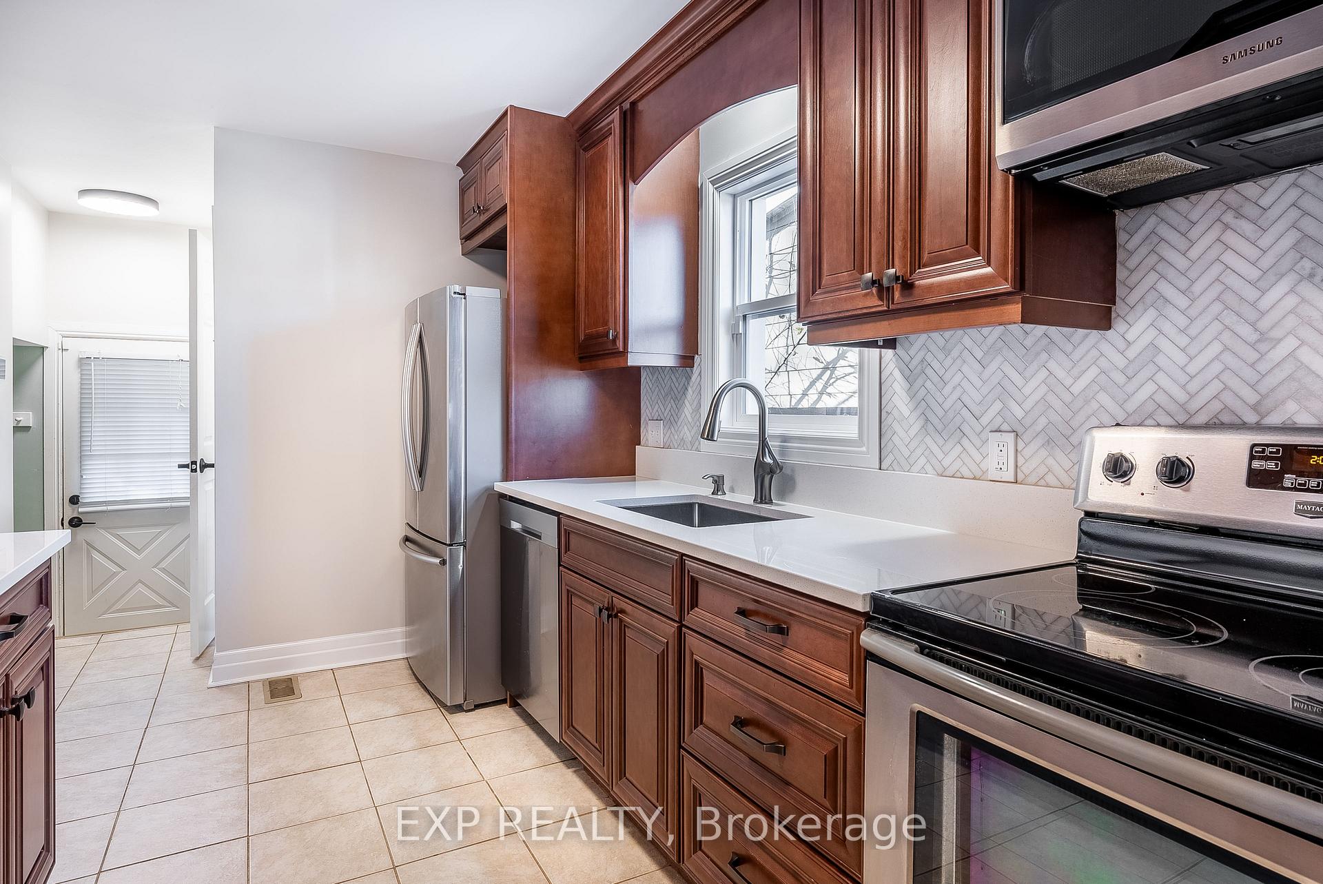 Photo 17 of 645 Weber Street E, Kitchener — HOMEH