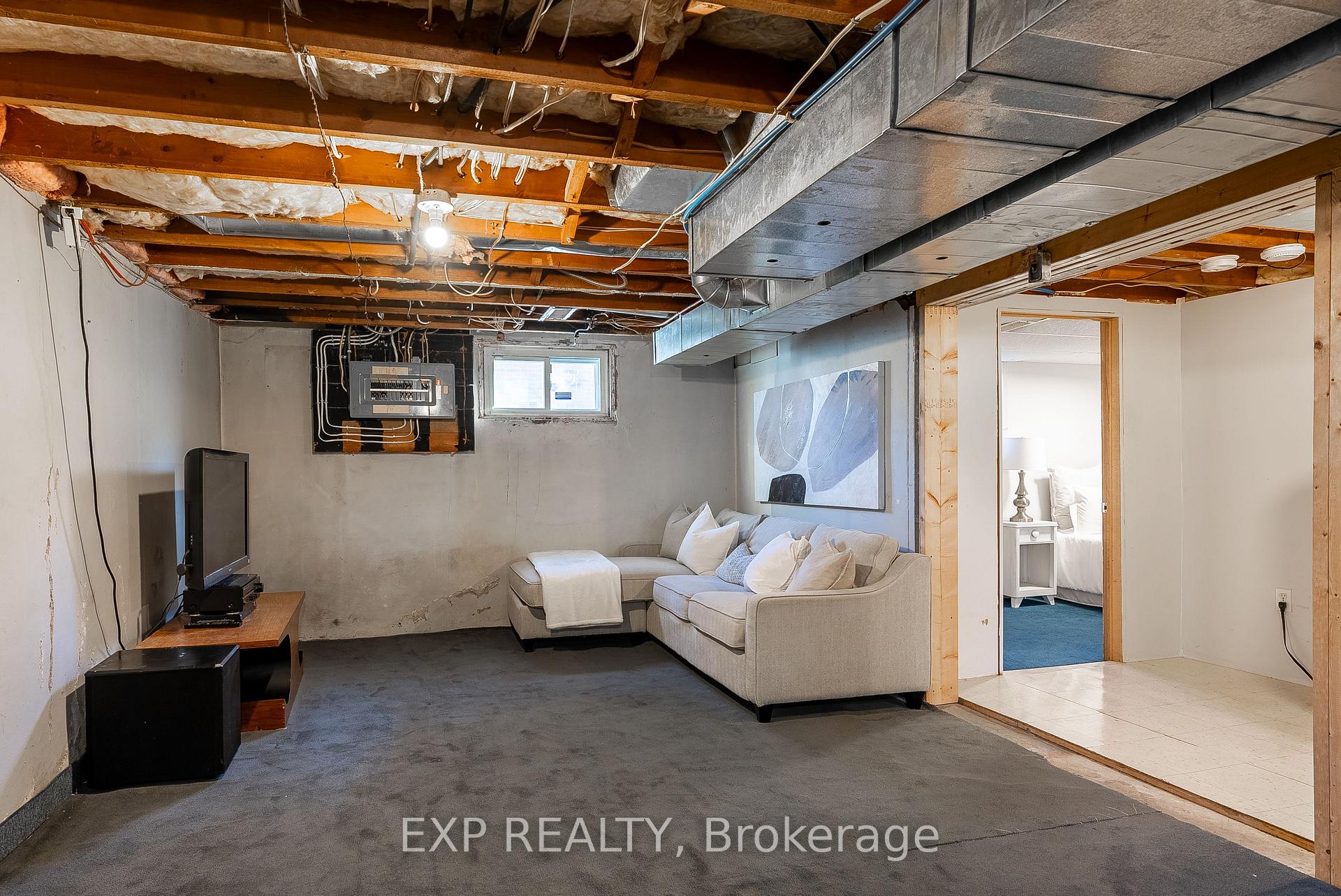 Photo 32 of 645 Weber Street E, Kitchener — HOMEH