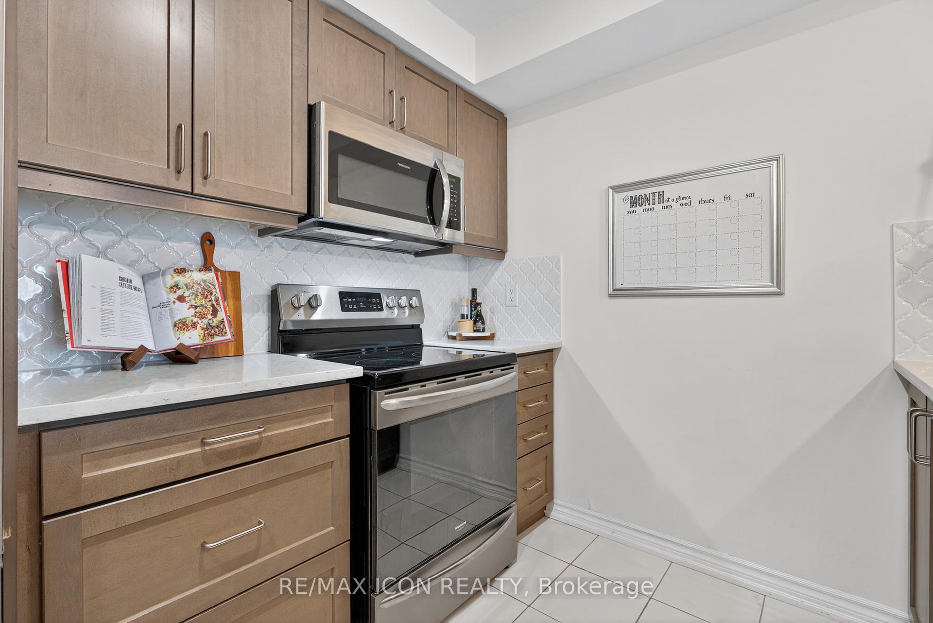 Photo 10 of 513 Fir Court, Milton, Cobban — HOMEH
