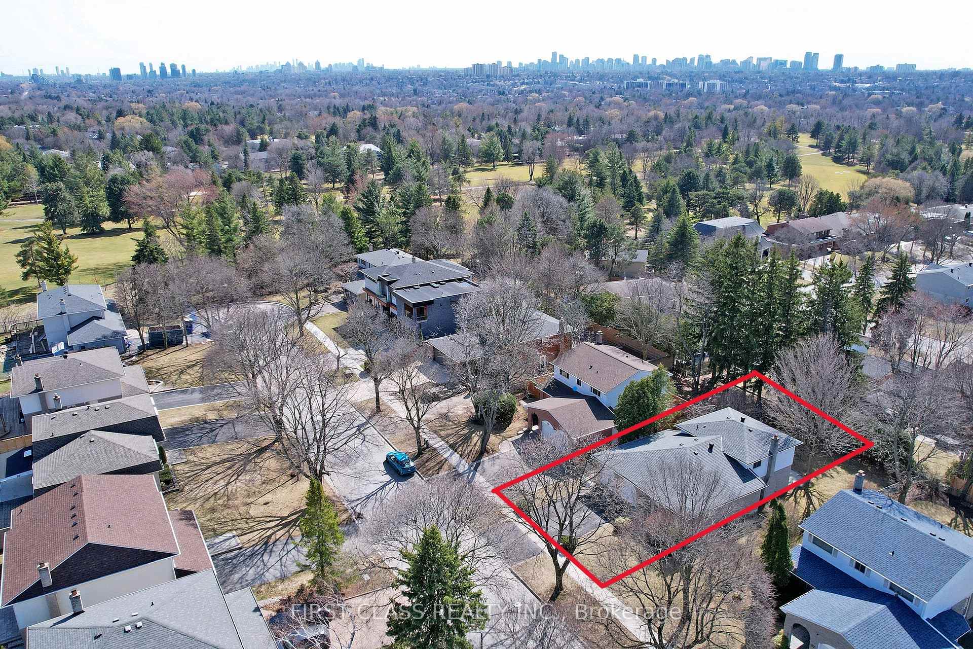 Photo 5 of 60 Dawn Hill Trail, Markham, Bayview Fairway-Bayview Country Club Estates — HOMEH
