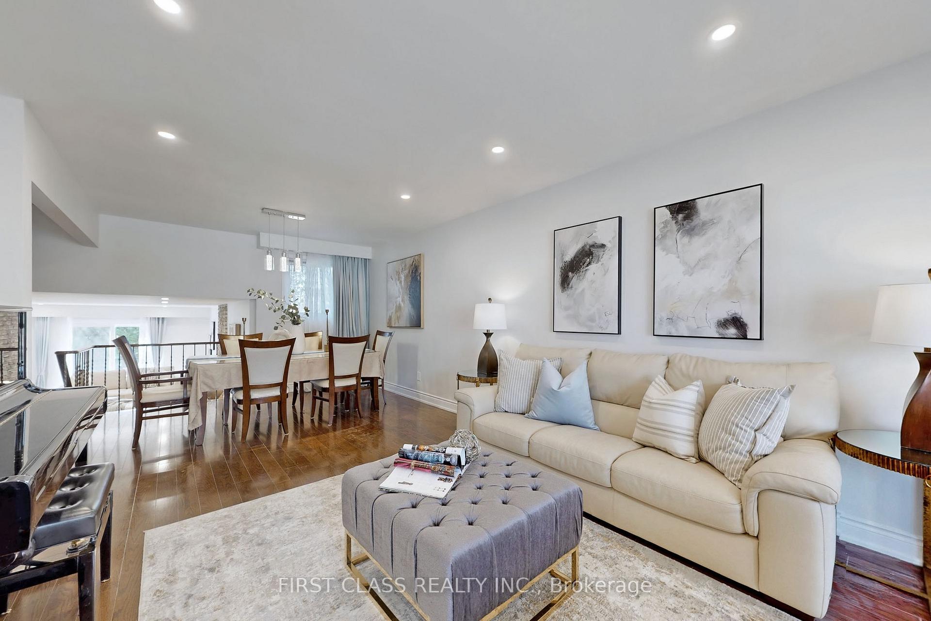 Photo 10 of 60 Dawn Hill Trail, Markham, Bayview Fairway-Bayview Country Club Estates — HOMEH