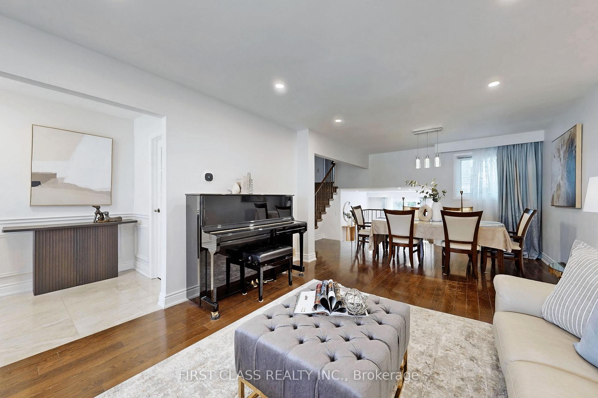 Photo 11 of 60 Dawn Hill Trail, Markham, Bayview Fairway-Bayview Country Club Estates — HOMEH