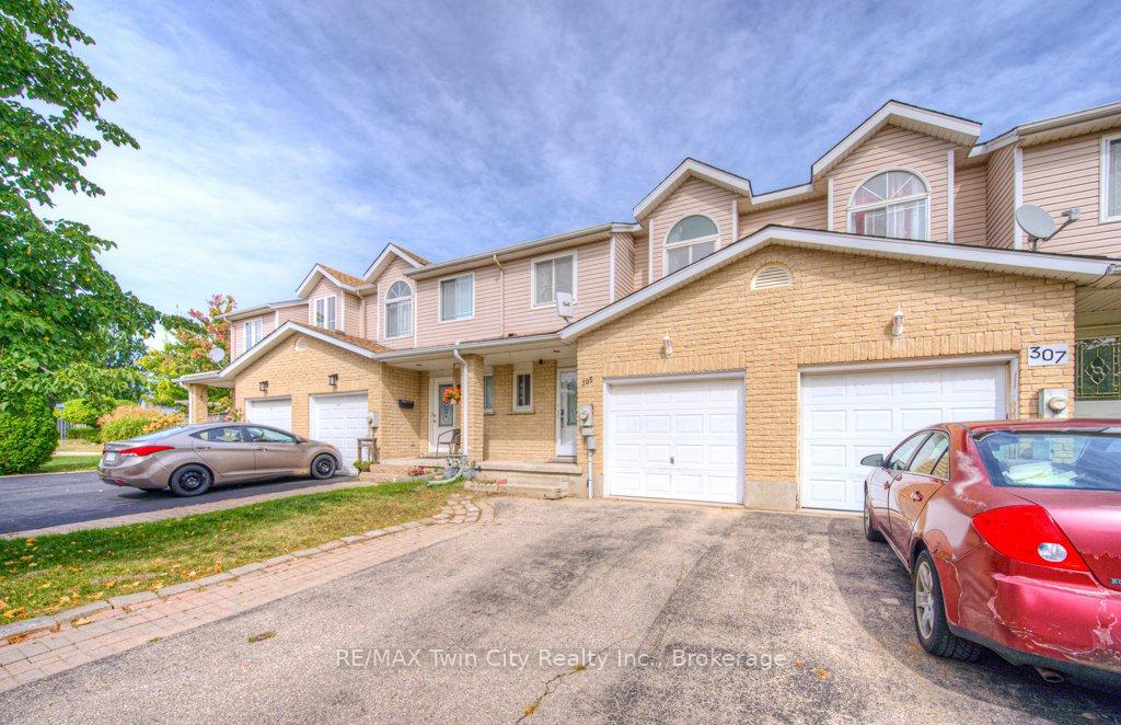 Photo 2 of 305 Brembel Crescent, Kitchener — HOMEH