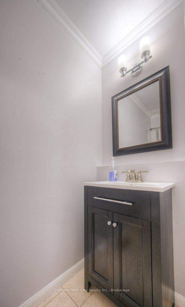 Photo 6 of 305 Brembel Crescent, Kitchener — HOMEH
