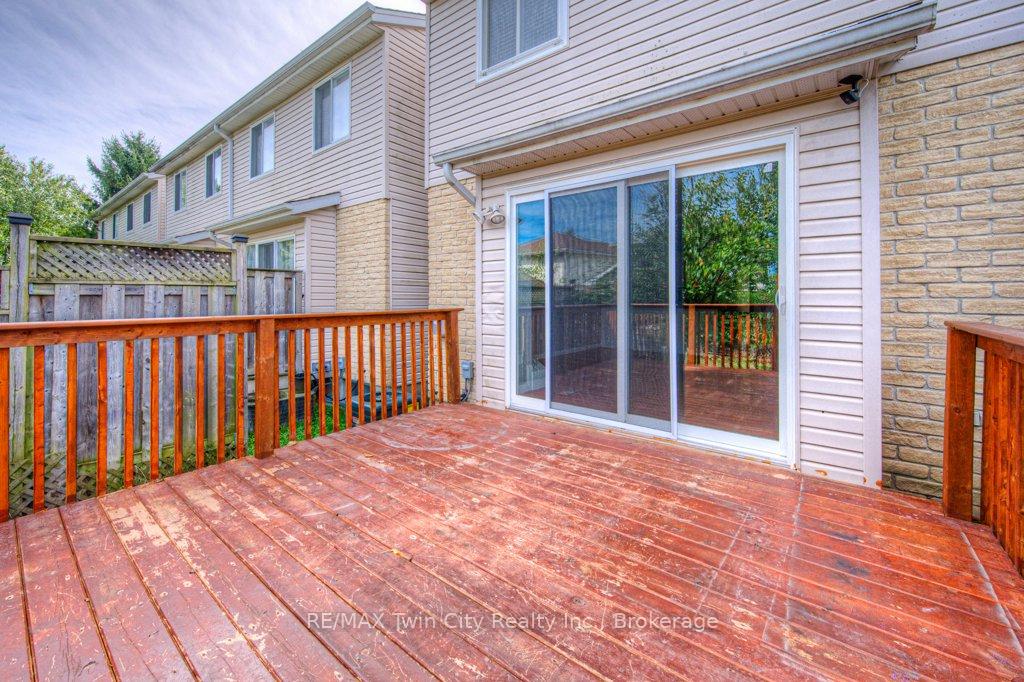 Photo 29 of 305 Brembel Crescent, Kitchener — HOMEH
