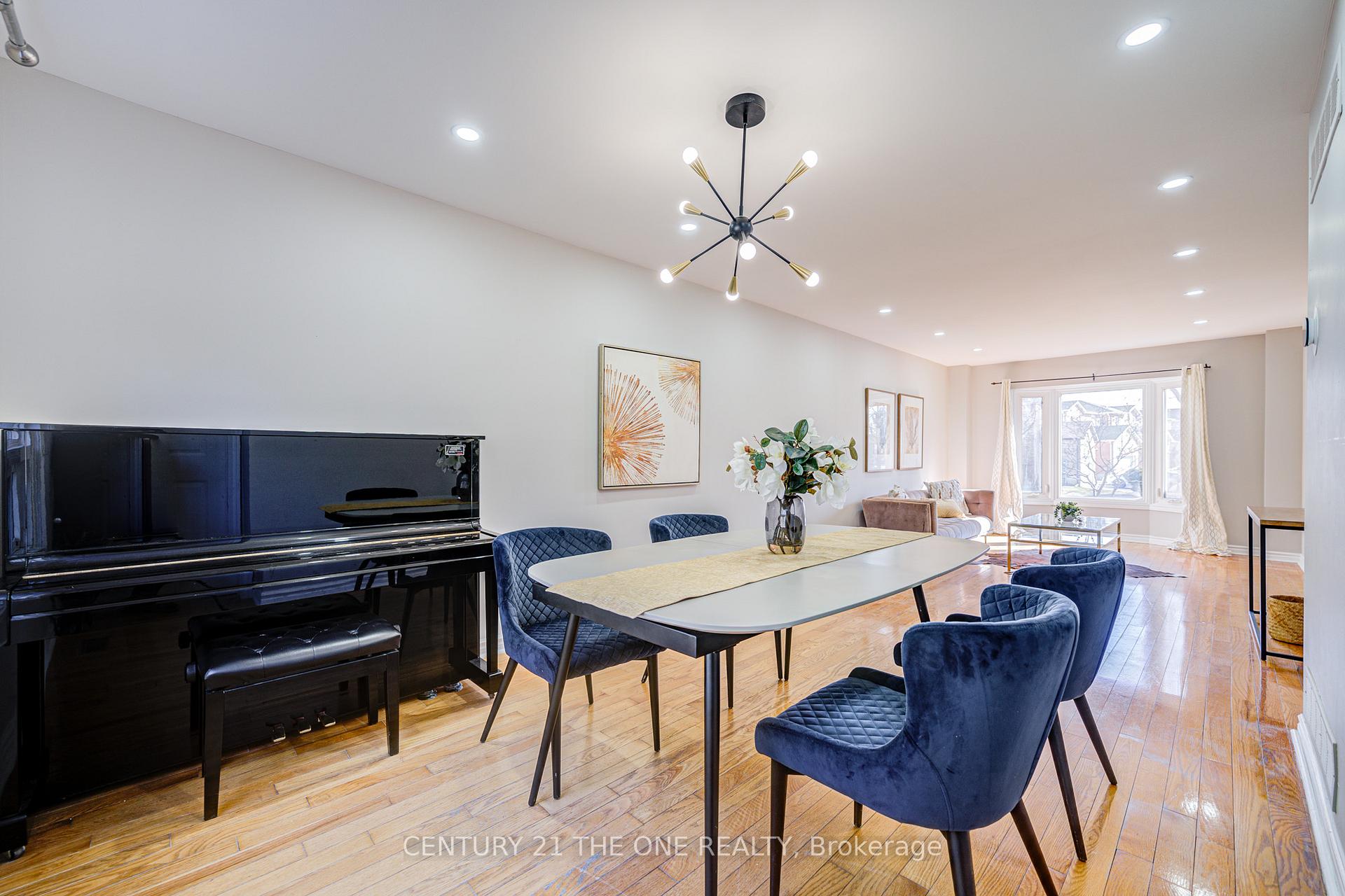 Photo 9 of 12 Featherstone Avenue, Markham, Middlefield — HOMEH