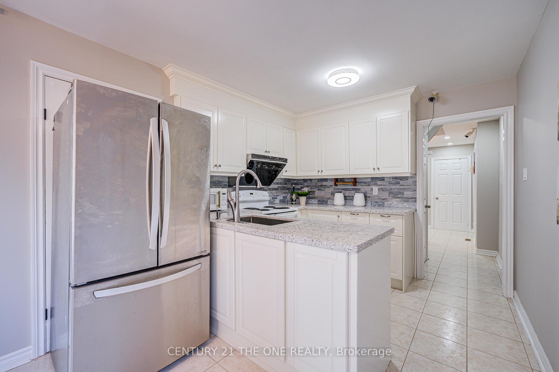 Photo 14 of 12 Featherstone Avenue, Markham, Middlefield — HOMEH