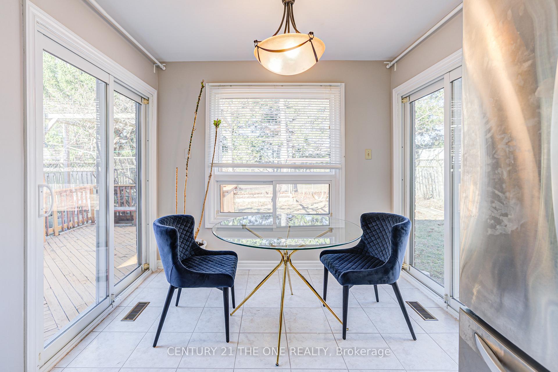 Photo 16 of 12 Featherstone Avenue, Markham, Middlefield — HOMEH