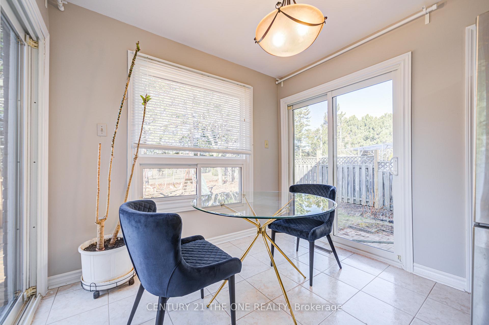 Photo 17 of 12 Featherstone Avenue, Markham, Middlefield — HOMEH