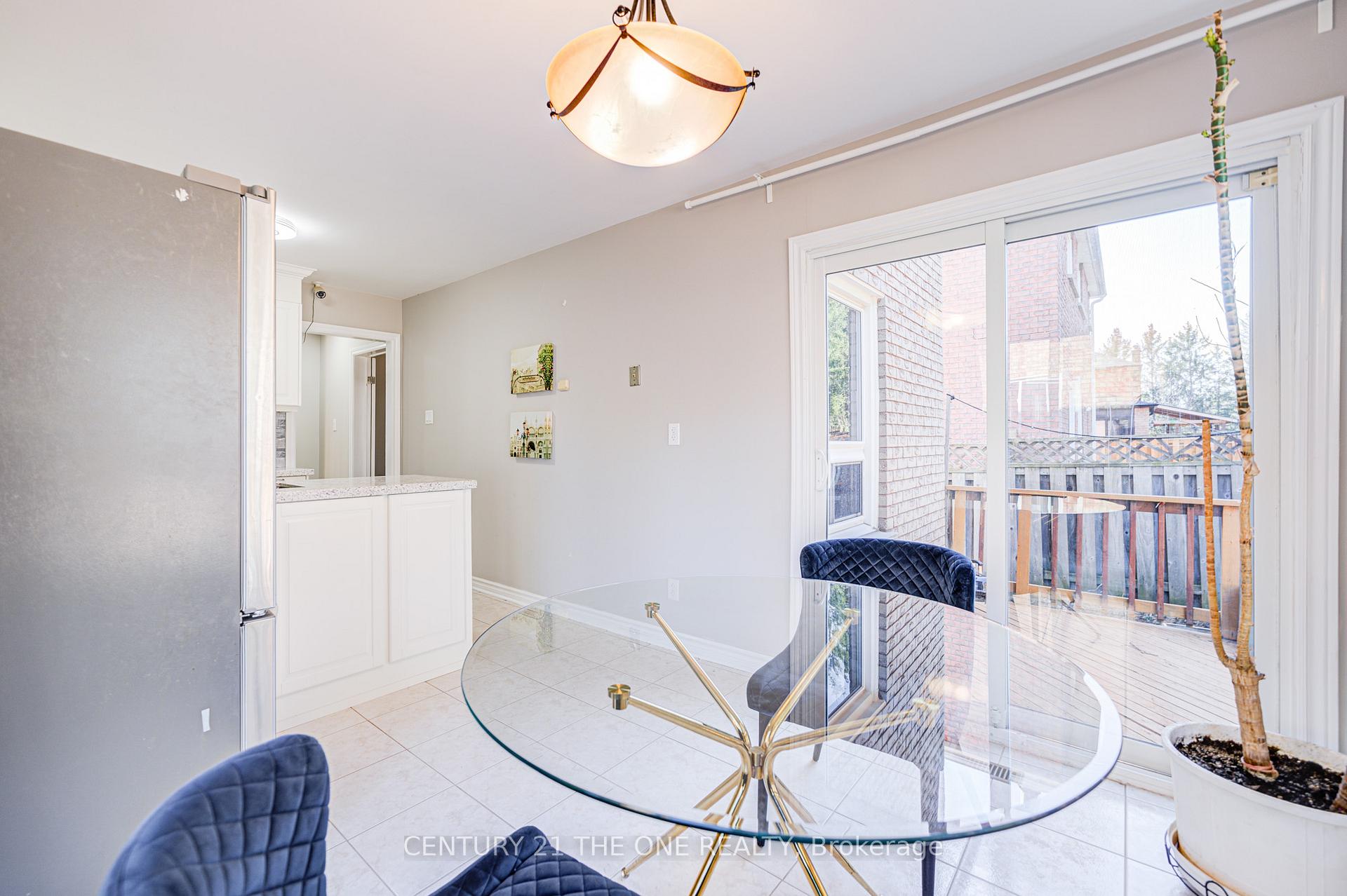 Photo 18 of 12 Featherstone Avenue, Markham, Middlefield — HOMEH