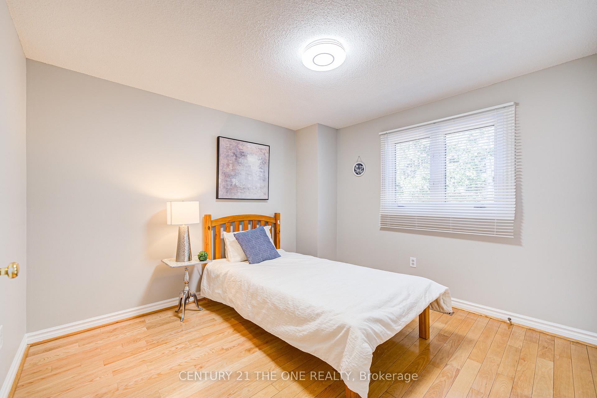 Photo 28 of 12 Featherstone Avenue, Markham, Middlefield — HOMEH