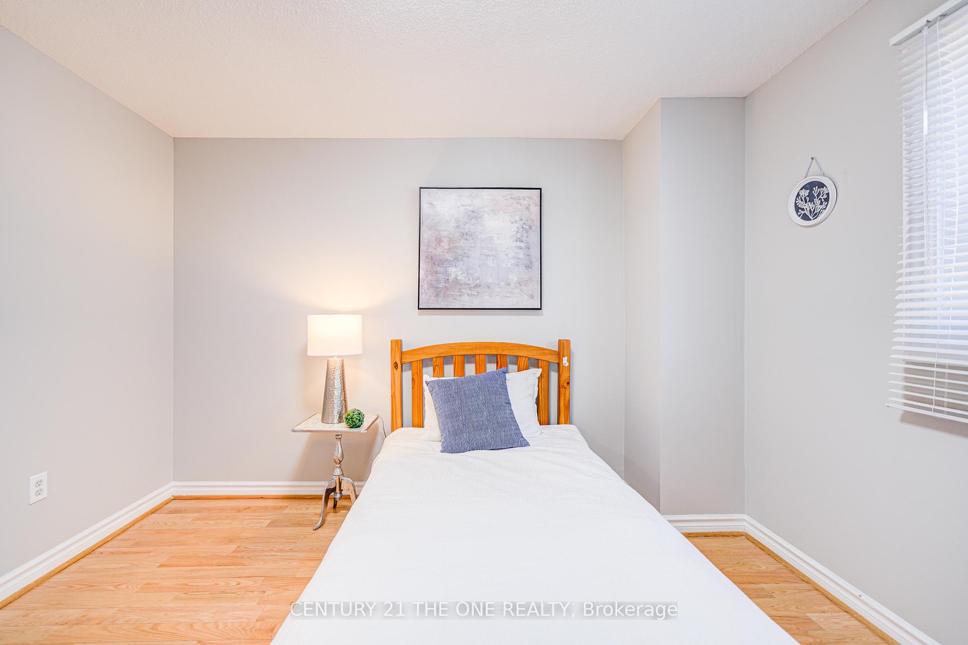 Photo 29 of 12 Featherstone Avenue, Markham, Middlefield — HOMEH