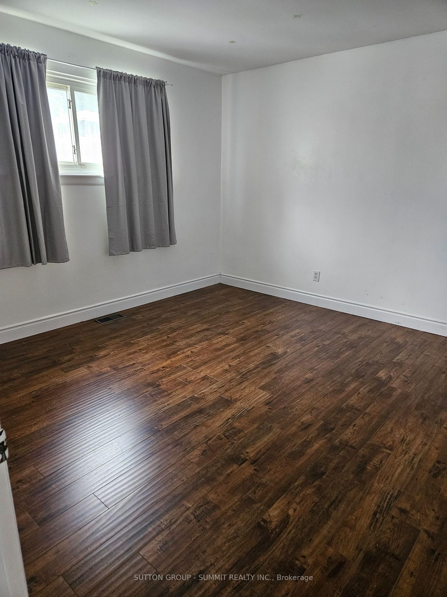 Photo 5 of Unit Main, 378 East 18th Street, Hamilton, Hill Park — HOMEH