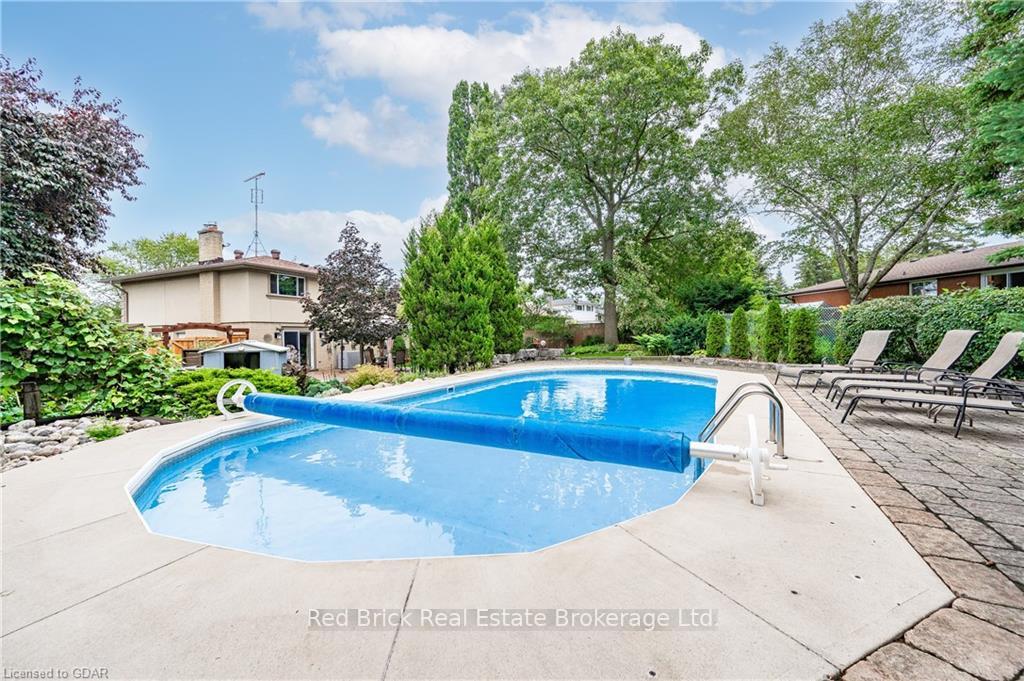 Photo 5 of 31 Kingston Crescent, Kitchener — HOMEH