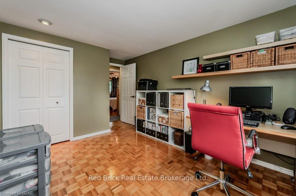 Photo 18 of 31 Kingston Crescent, Kitchener — HOMEH