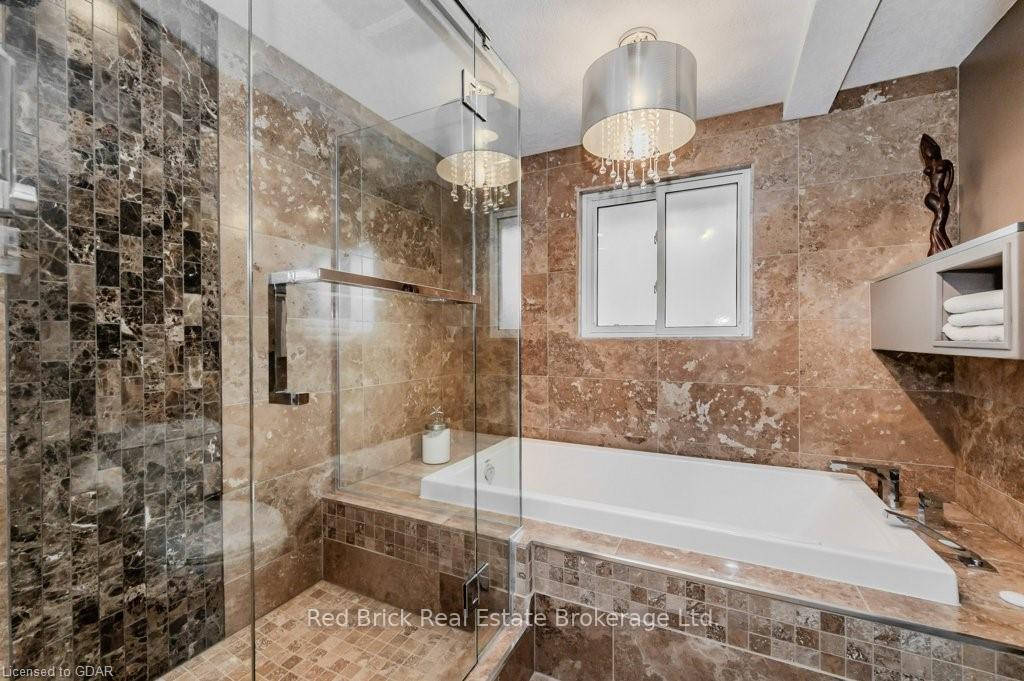 Photo 24 of 31 Kingston Crescent, Kitchener — HOMEH