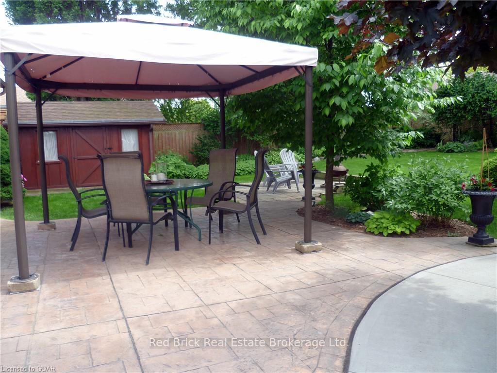 Photo 32 of 31 Kingston Crescent, Kitchener — HOMEH