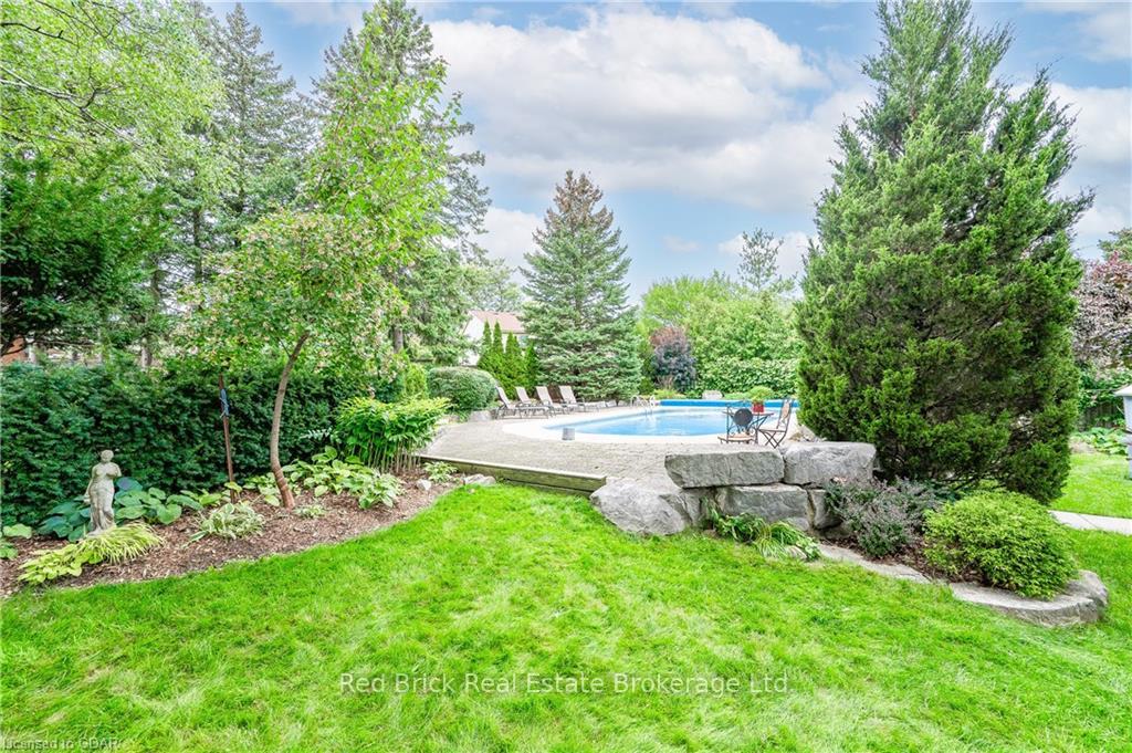 Photo 38 of 31 Kingston Crescent, Kitchener — HOMEH