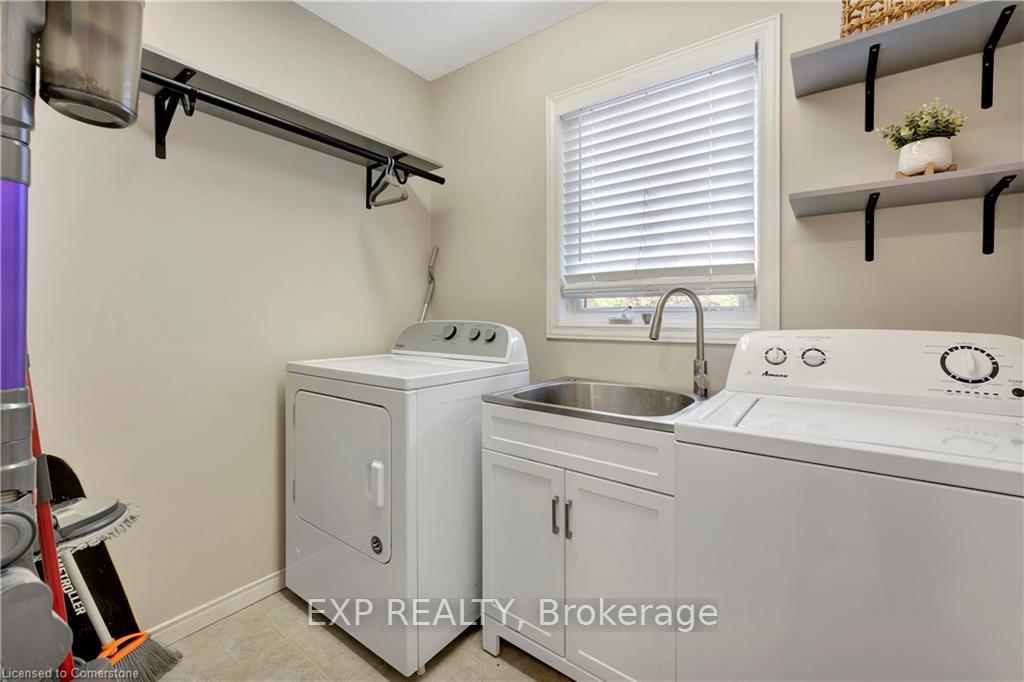 Photo 17 of 173 Deer Ridge Drive, Kitchener — HOMEH