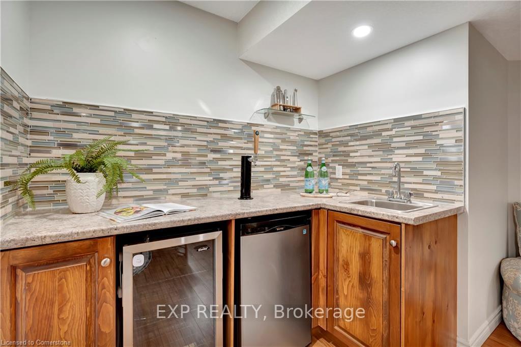 Photo 31 of 173 Deer Ridge Drive, Kitchener — HOMEH