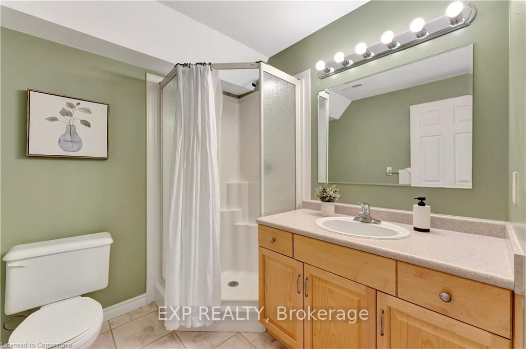 Photo 33 of 173 Deer Ridge Drive, Kitchener — HOMEH
