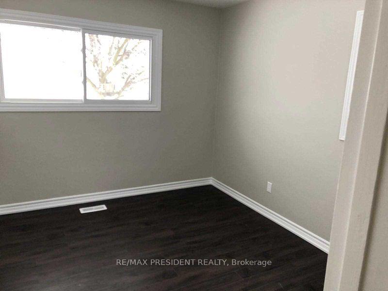 Photo 12 of 5291 Twenty Road, Hamilton, Hannon — HOMEH