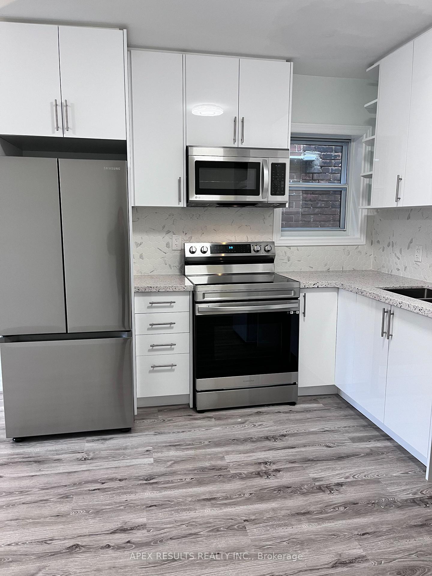 Front of Unit A, 299 Ottawa Street