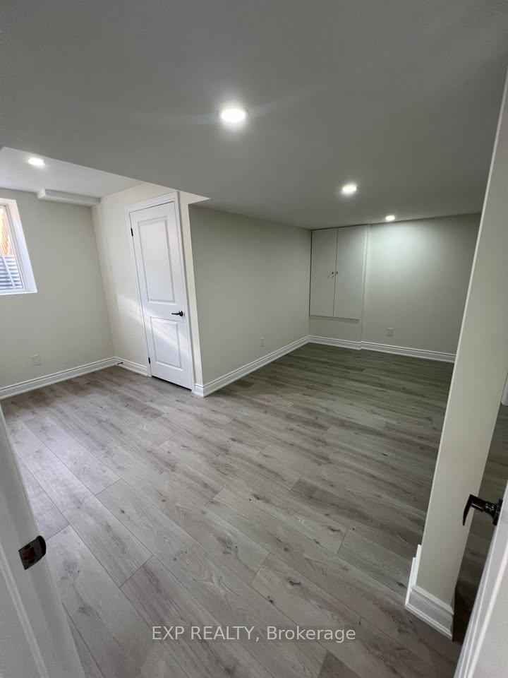 Photo 6 of Unit Lower, 816 Sumac Crescent, Milton, Cobban — HOMEH