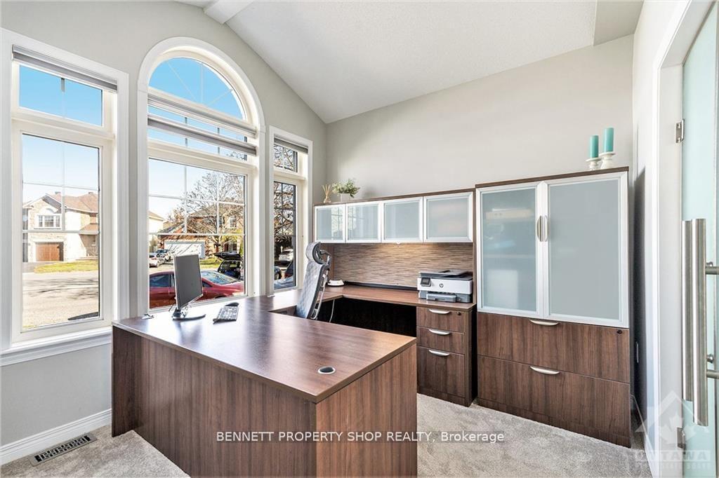 Photo 7 of 4 Wheatley Court, Ottawa, Kanata - Bridlewood — HOMEH