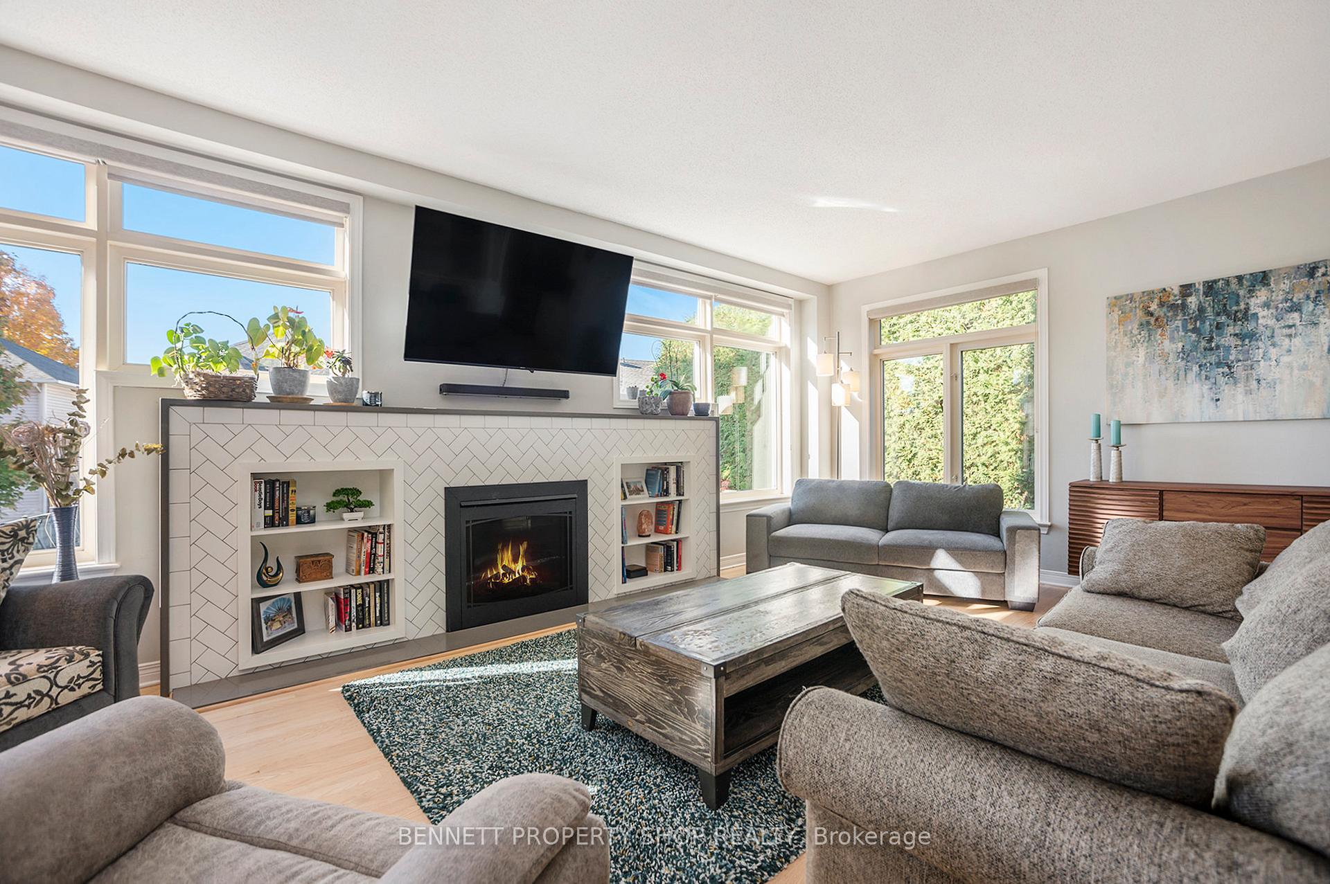 Photo 8 of 4 Wheatley Court, Ottawa, Kanata - Bridlewood — HOMEH