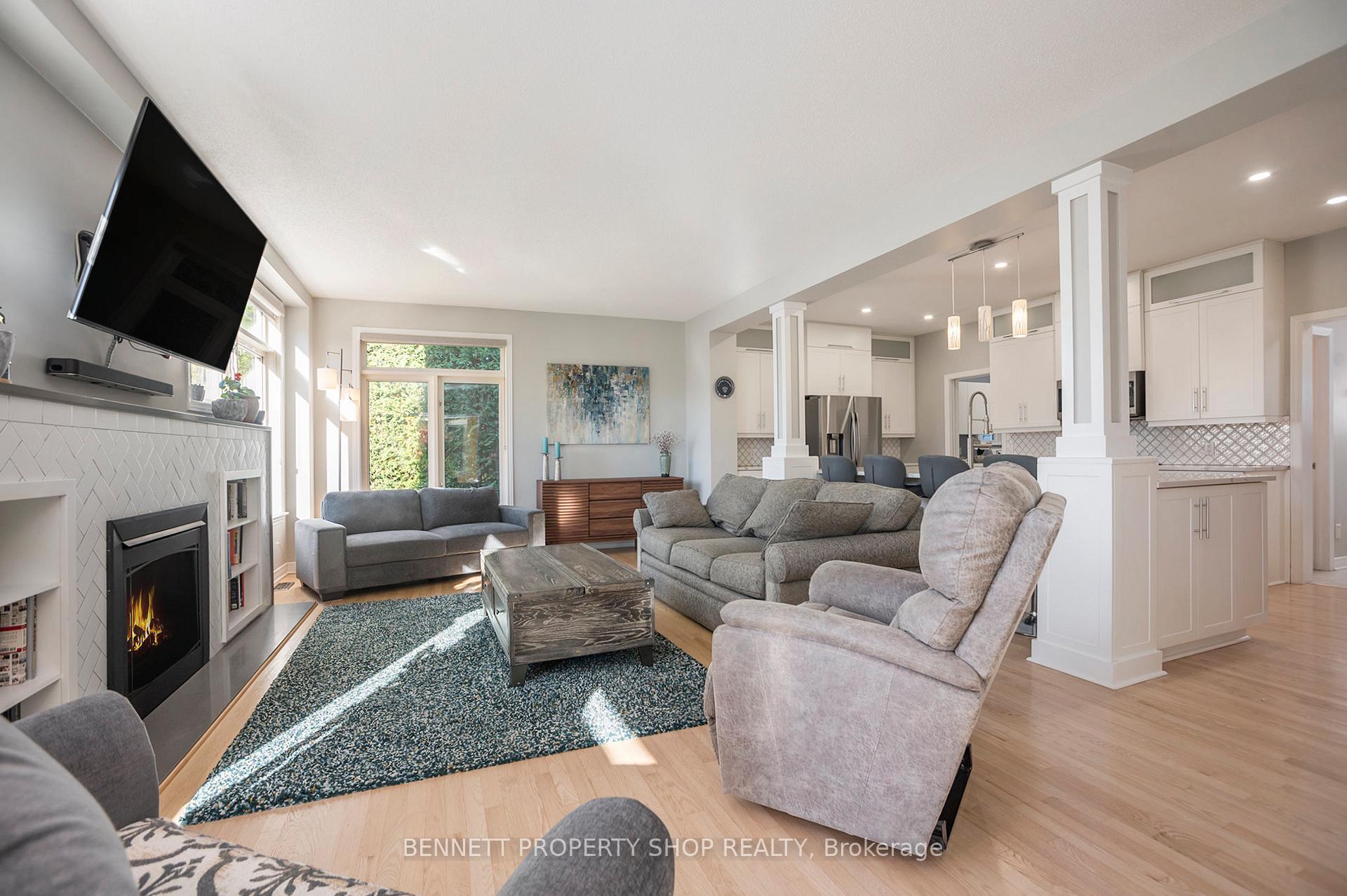 Photo 9 of 4 Wheatley Court, Ottawa, Kanata - Bridlewood — HOMEH
