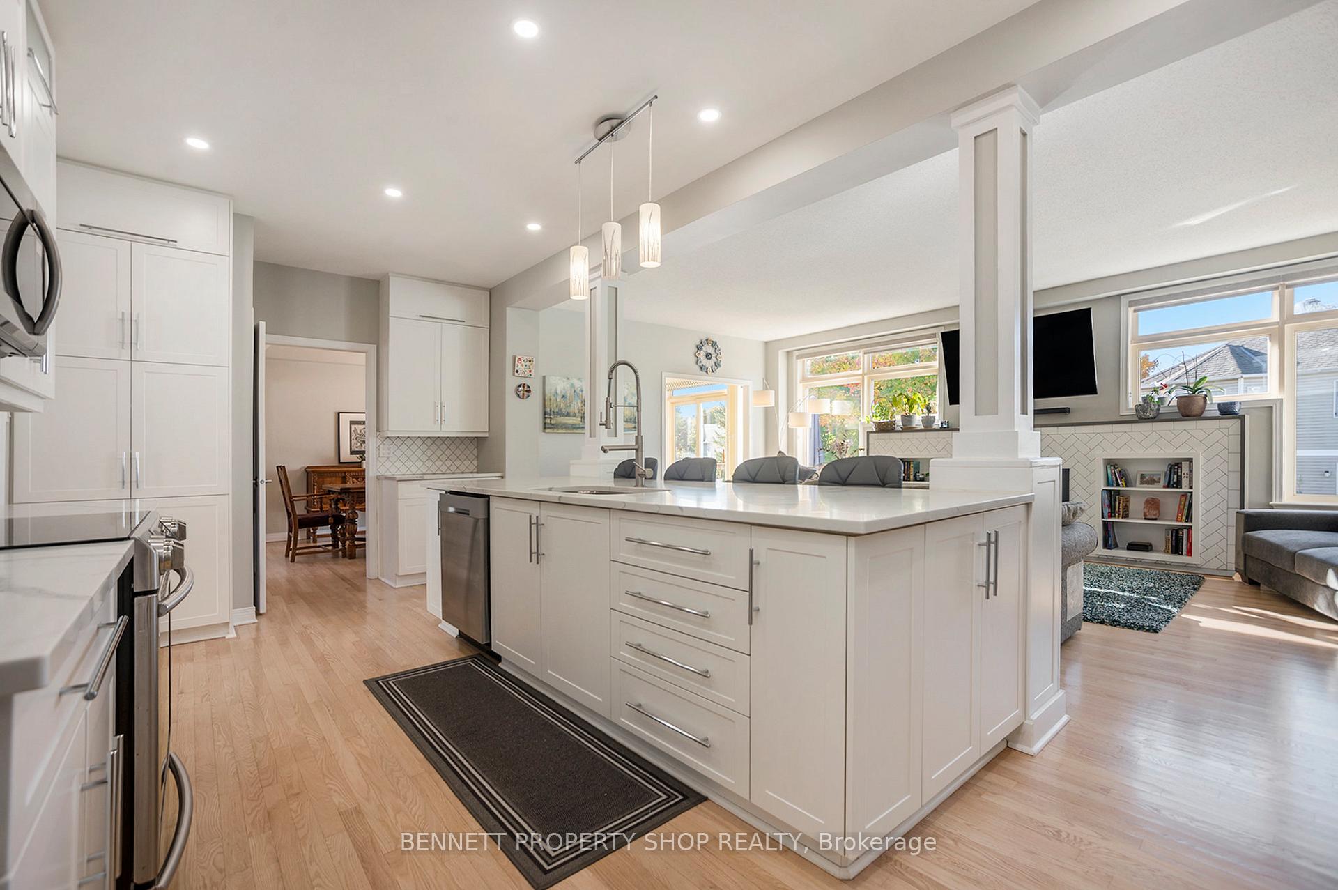 Photo 10 of 4 Wheatley Court, Ottawa, Kanata - Bridlewood — HOMEH