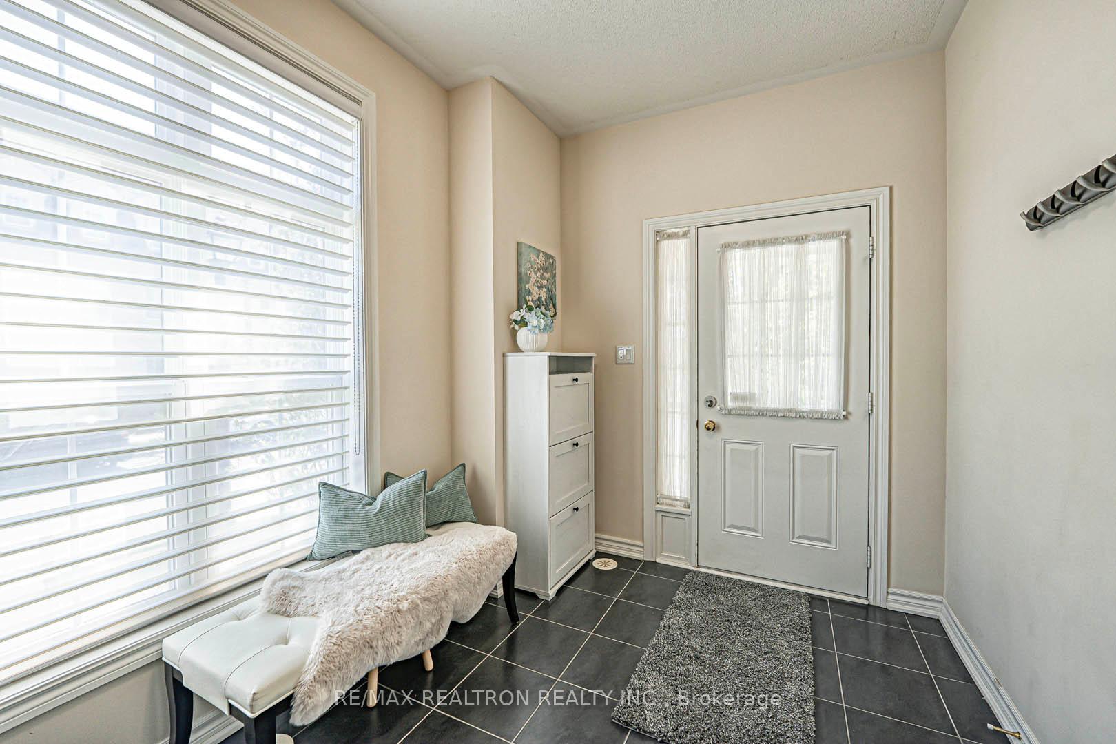 Photo 2 of 1 Ruskov Lane, Markham, Cathedraltown — HOMEH