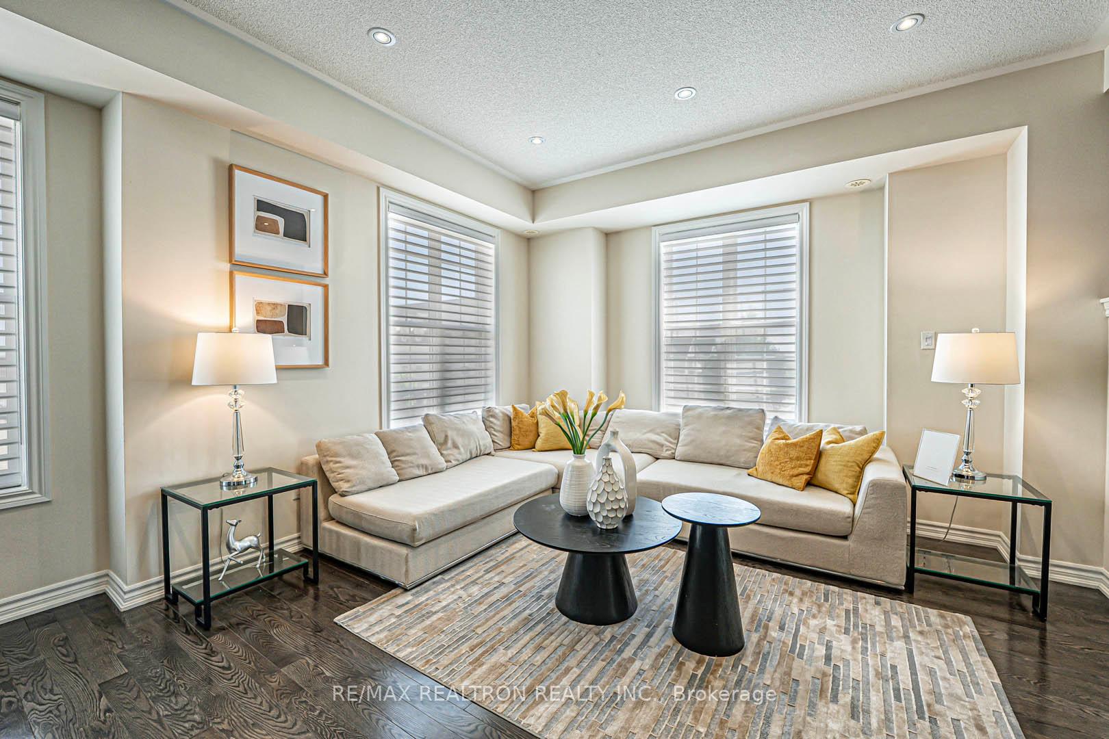 Photo 6 of 1 Ruskov Lane, Markham, Cathedraltown — HOMEH