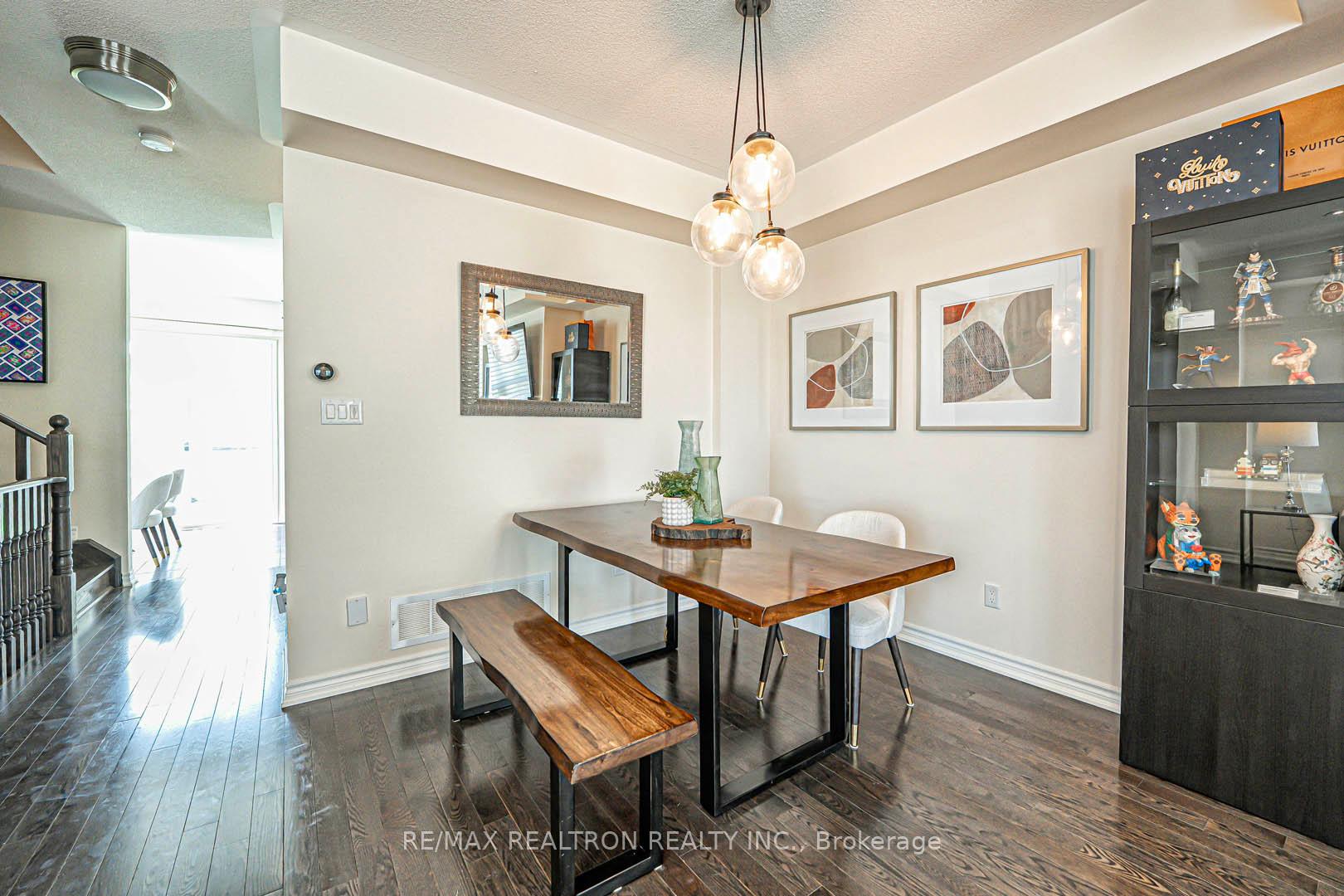 Photo 9 of 1 Ruskov Lane, Markham, Cathedraltown — HOMEH