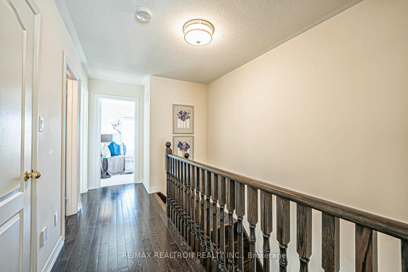 Photo 16 of 1 Ruskov Lane, Markham, Cathedraltown — HOMEH